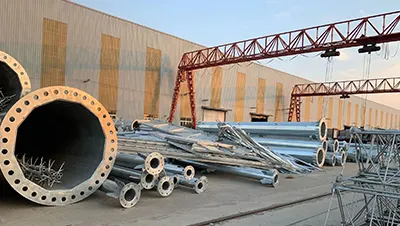 Materiales de acero a granel almacenados