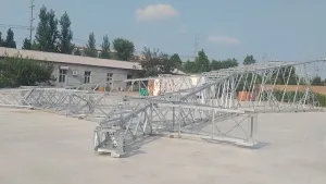 Montaje de torres de líneas de transmisión