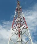 Torre de comunicación angular de acero de 3 patas