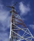 Torre de comunicación angular de acero de 3 patas