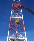 Torre de comunicación tubular de acero de 3 patas