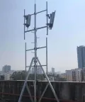 Torre de comunicaciones sobre  azotea