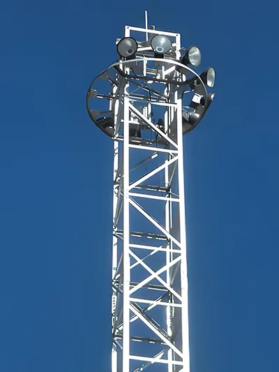 Torre de iluminación angular de acero de 4 patas
